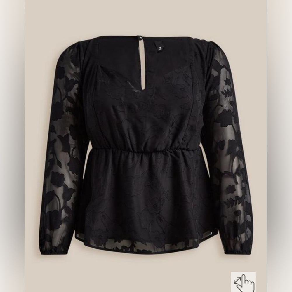 Torrid Peplum Chiffon Clip Floral Puff
Sleeve Top. Size 1